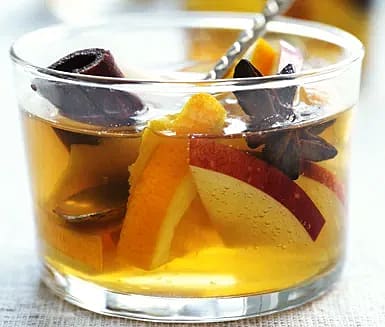 Äppelglögg med stjärnanis