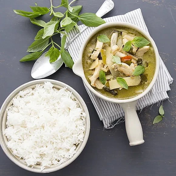 Kyckling med grön curry och bambuskott