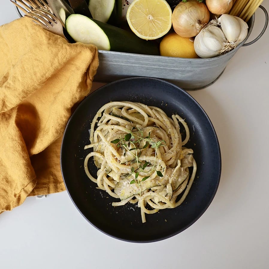 Pasta med zucchini, timjan och citron 