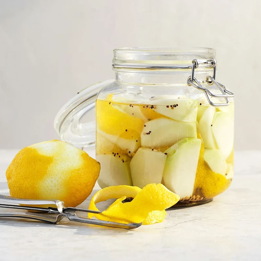 Picklad kålrabbi med citron och senapsfrön