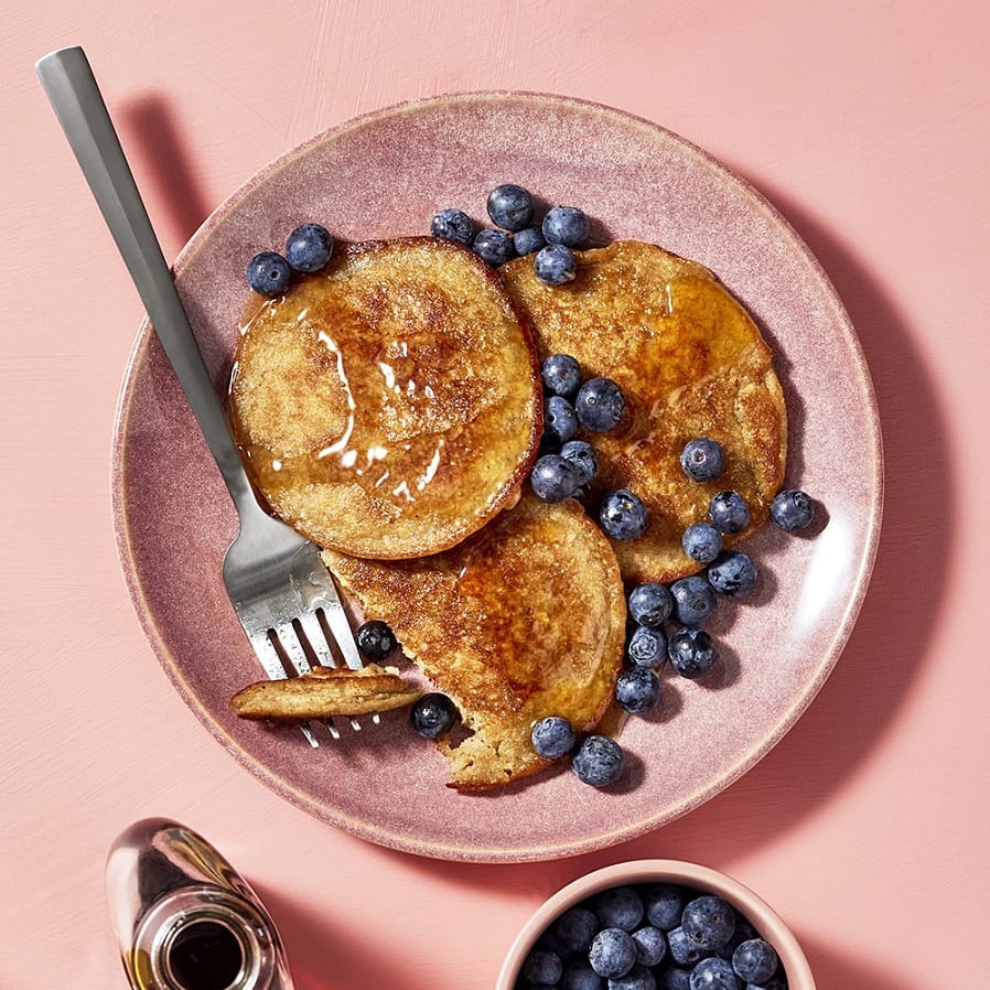 Amerikanska bananpannkakor med blåbär