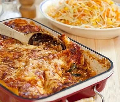 Lasagne med kalkonbacon och zucchini