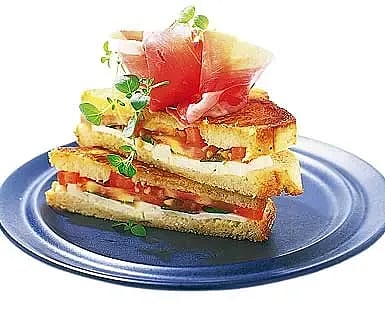 Feta, tomat & oregano sandwich