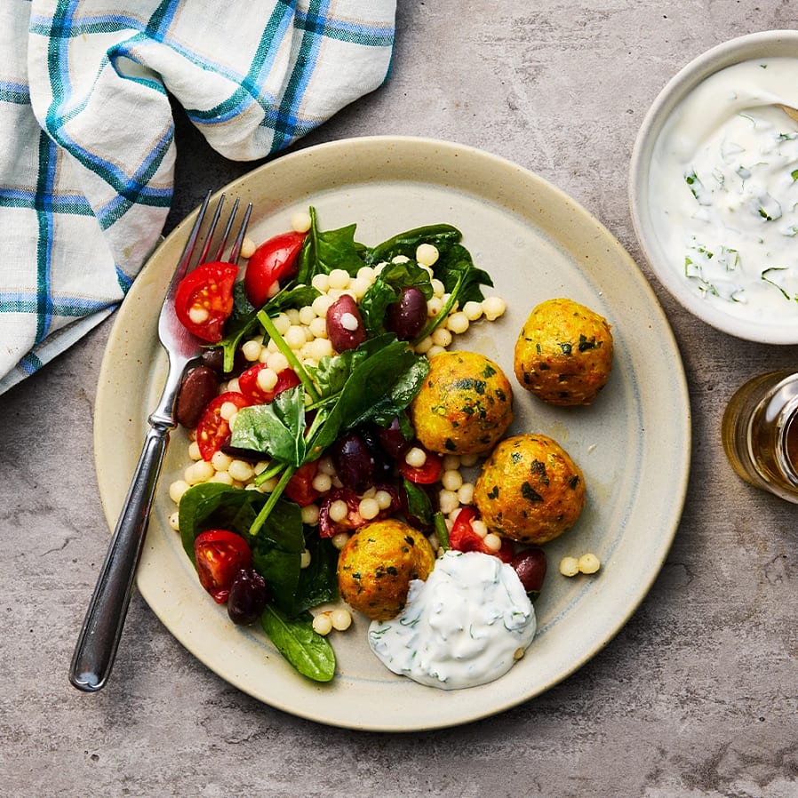 Fiskbullar med chermoula och myntayoghurt