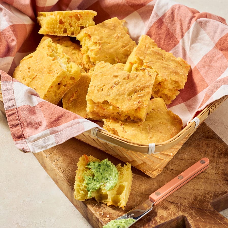 Morotsbröd i långpanna