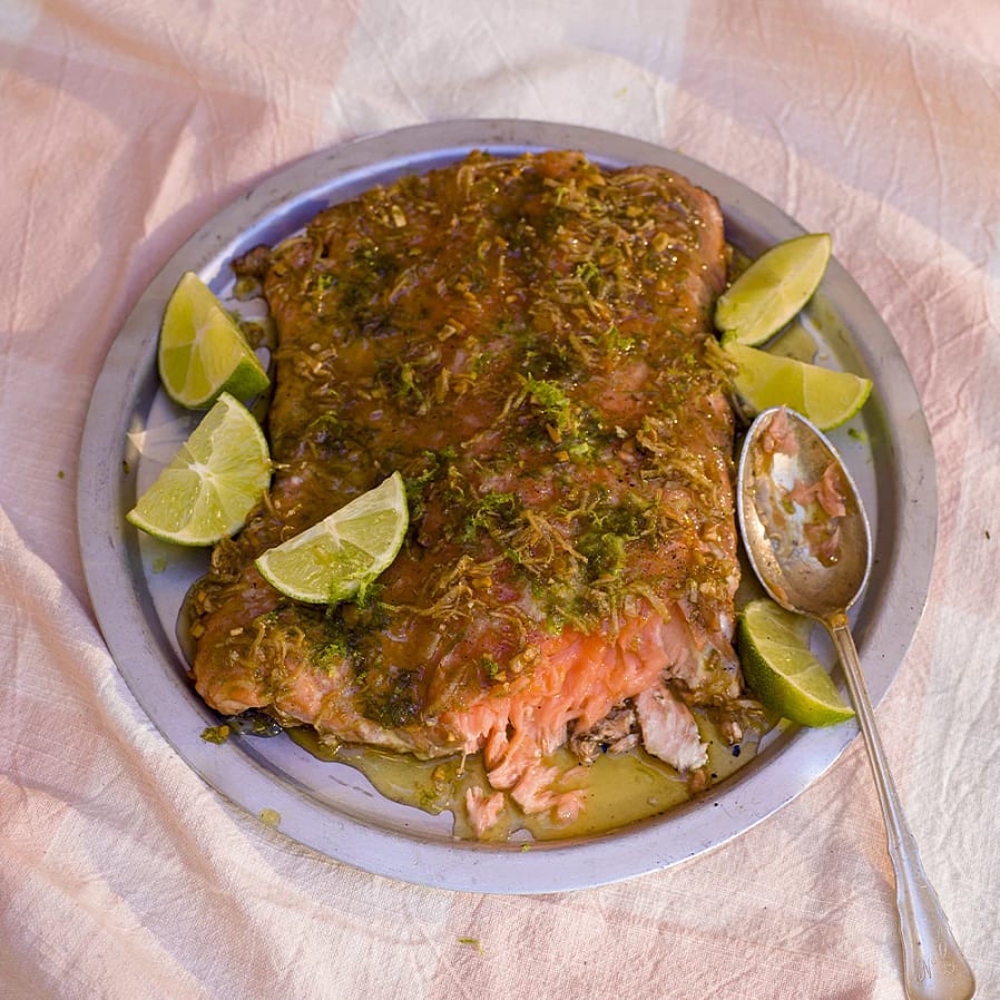 Grillad asiatisk lax med ingefära och limehonung