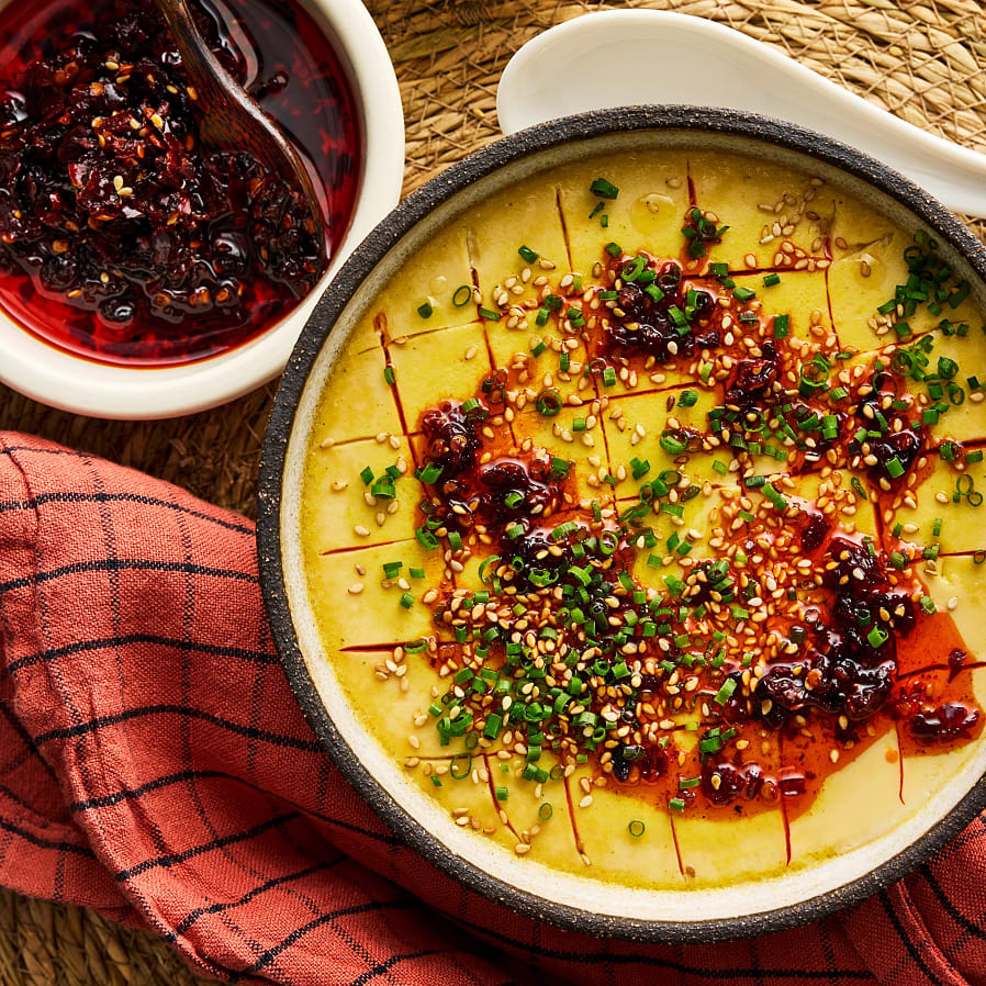 Ångat kinesiskt ägg med crispy chili oil