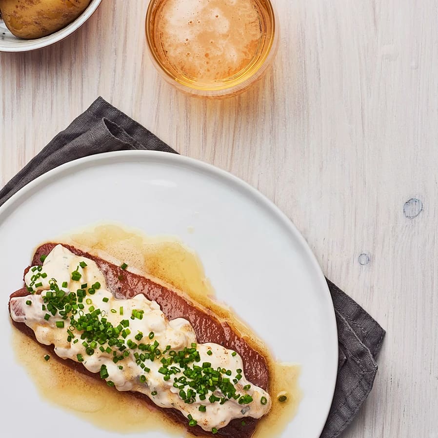 Matjes med gubbröra och brynt smör