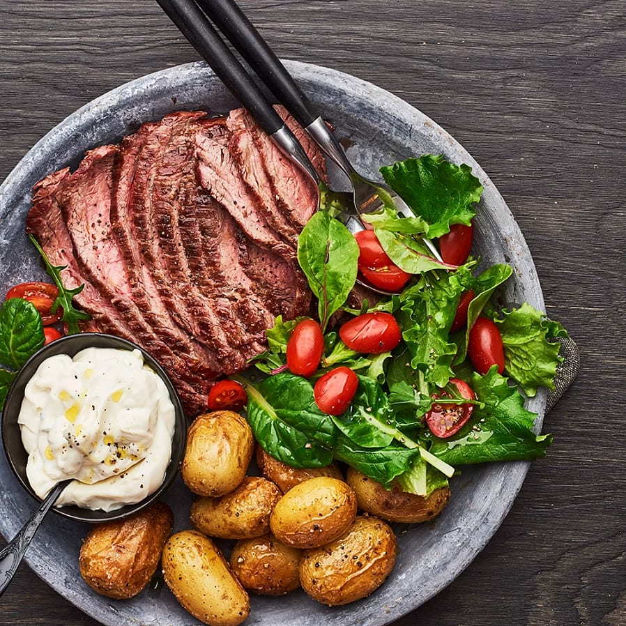 Flankstek med rostad potatis och tryffelmajonnäs