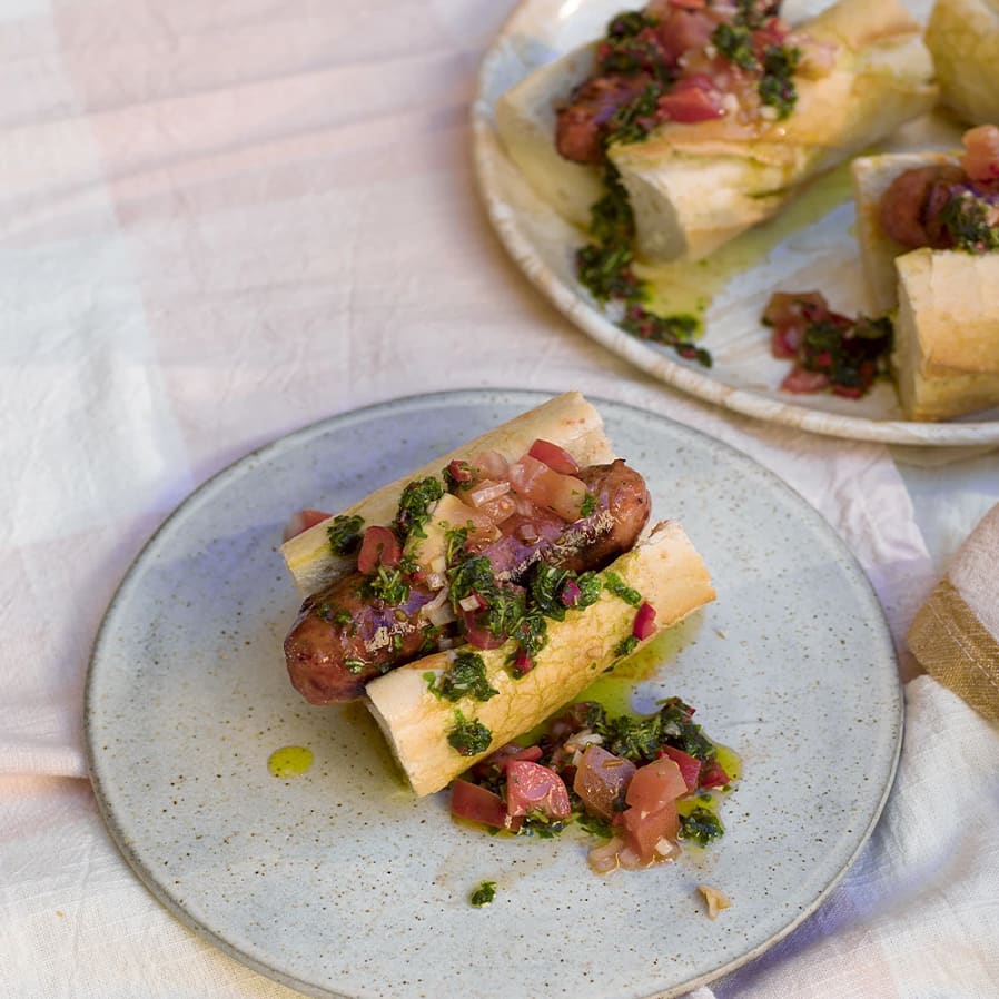 Choripan – Argentinsk macka med grillad chorizo och chimichurri