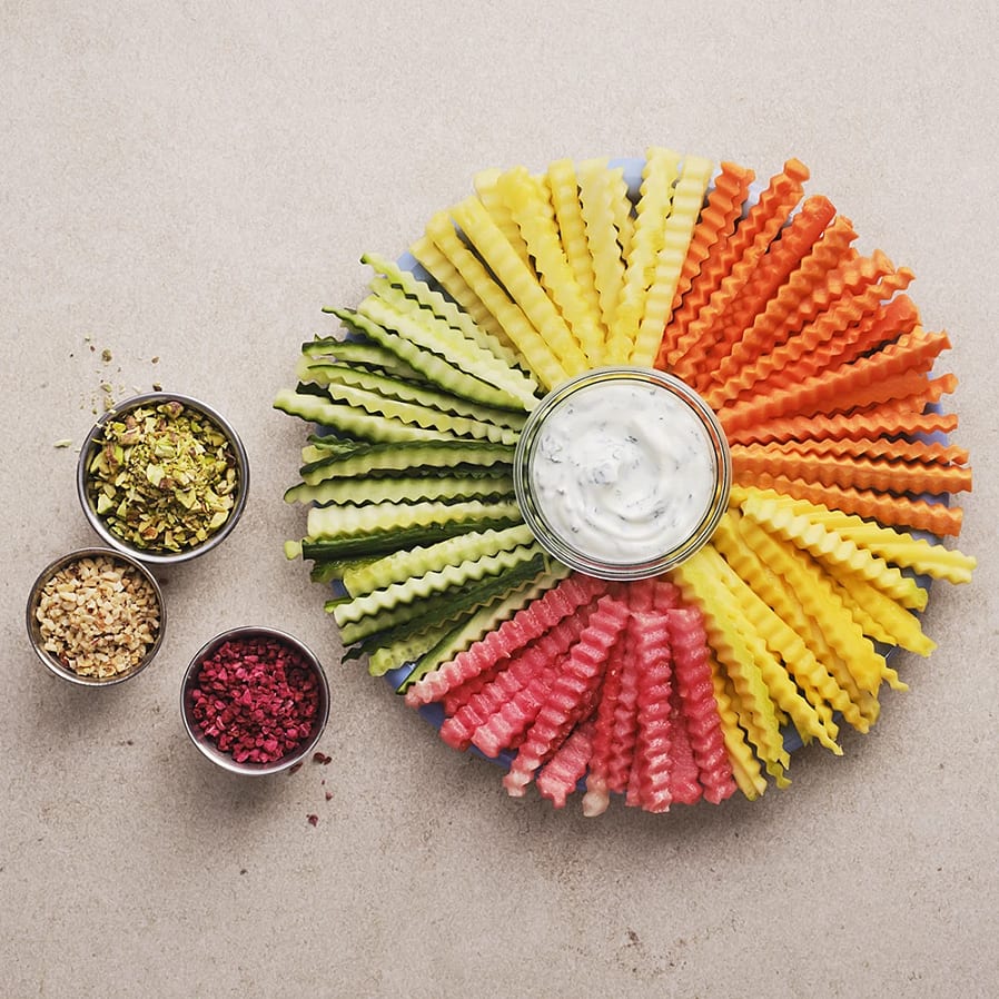 Smarrig dipp med fruktpinnar