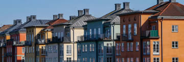 Gamla fina fina hus - ska man sälja eller köpa först?