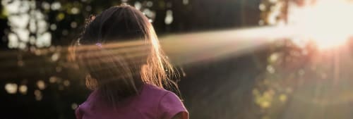 barn i solen för Childhood 2017.