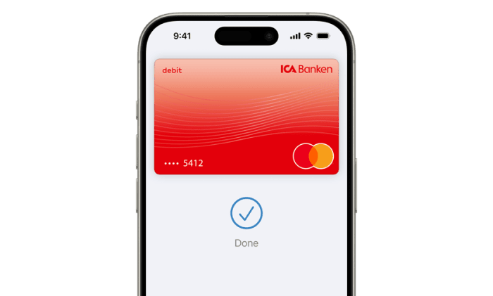 iPhone som visar ICA Bankens bankkort i Apple Pay.