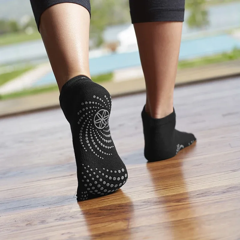 Gaiam Grippy Yoga Socks M/L - Sportstrumpor