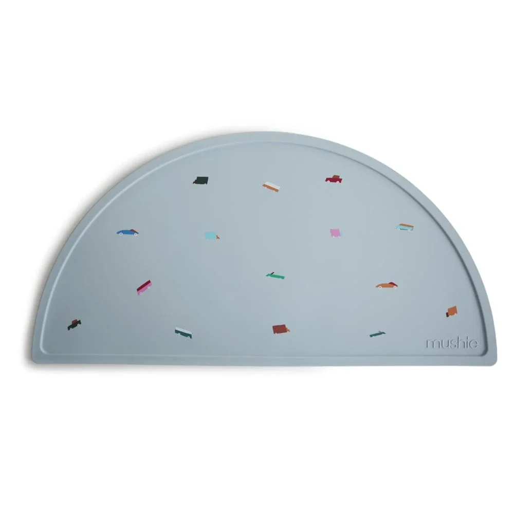 Mushie Silicone Mat Retro Cars - Barntallrik & barnbestick