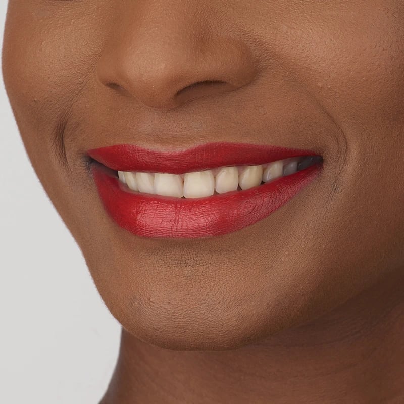 IsaDora Perfect Moisture Lipstick 4g 215 Classic Red IsaDora
