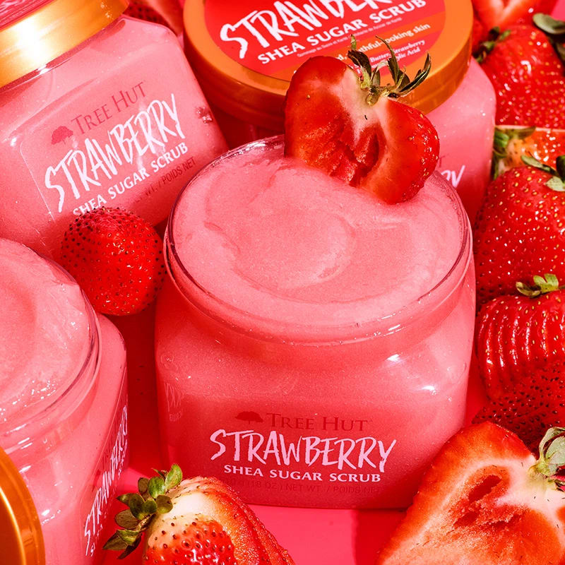 Tree Hut Strawberry Shea Sugar Scrub 510 g Tree Hut