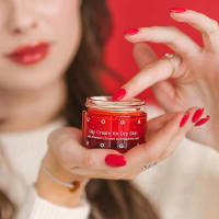 Uoga Uoga Day Cream For Dry And Normal Skin With Cranberry Extract And Hyaluronic Acid 30 ml