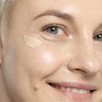 Uoga Uoga Liquid Mineral Concealer Invisible Hero 5 ml No1
