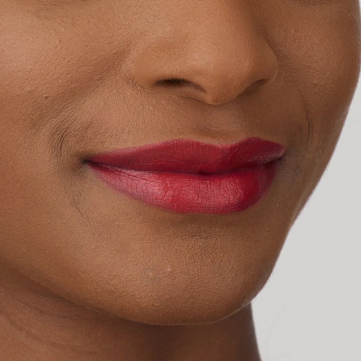 IsaDora Perfect Moisture Lipstick Refill 4g 210 Ultimate Red IsaDora