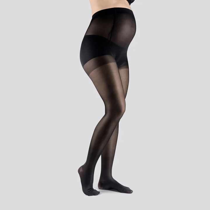 Mabs Nylon Tights Black Pregnant 1 par L Mabs