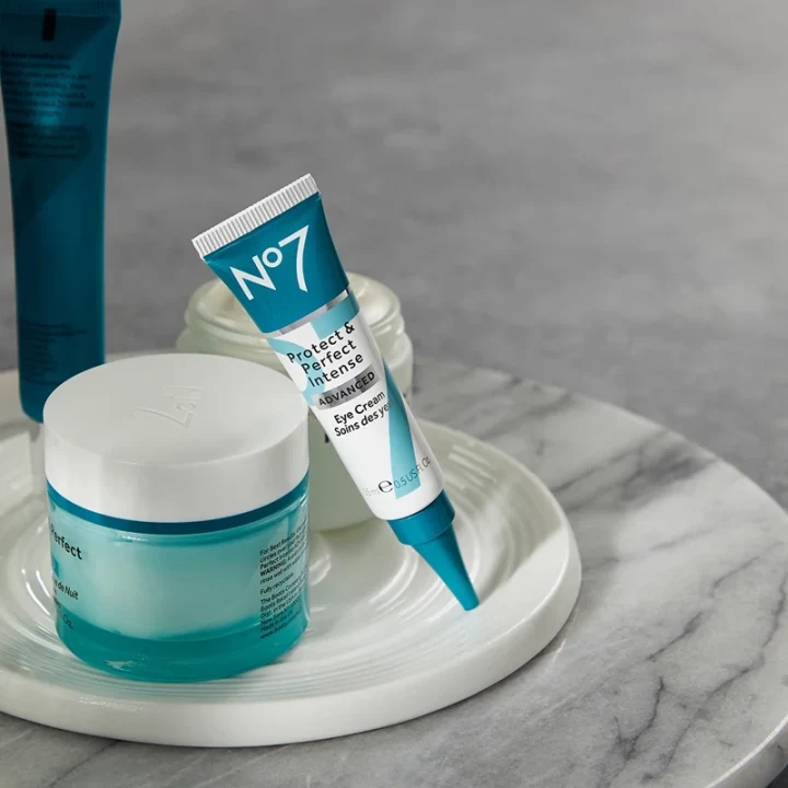 No7 Protect & Perfect Intense Advanced Day Cream SPF 15, 50 ml No7