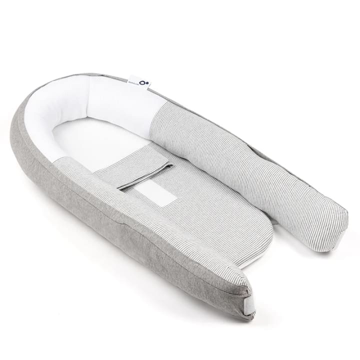 Doomoo Babynest Randig Grå Doomoo