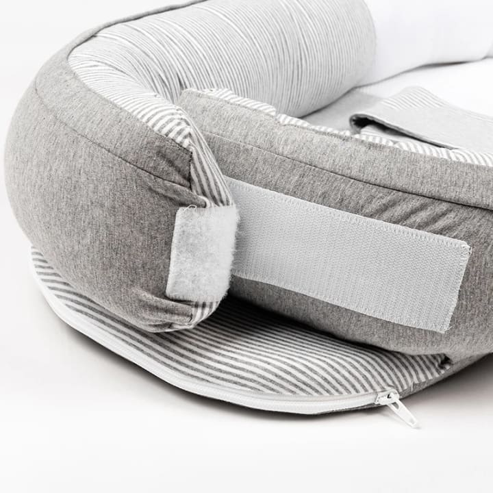 Doomoo Babynest Randig Grå Doomoo