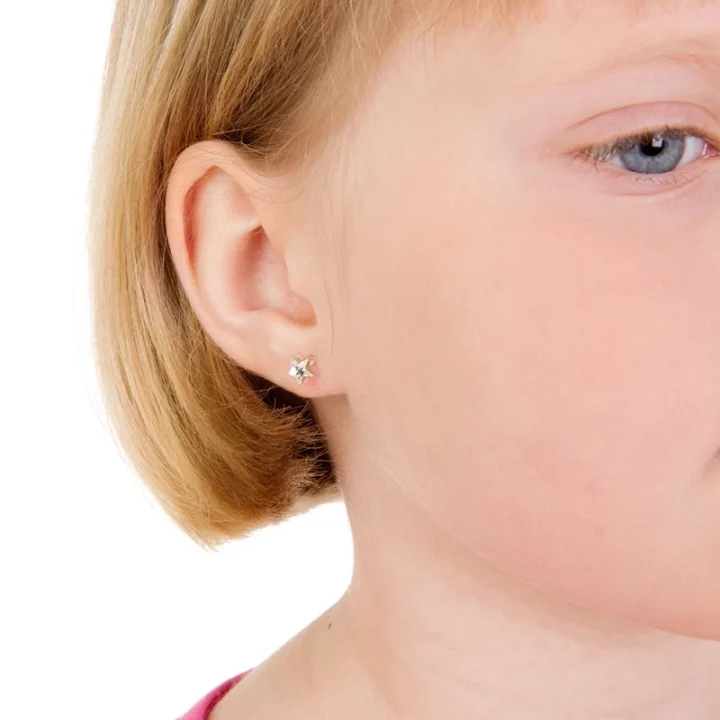 Blomdahl Örhängen Star Crystal 6 mm Blomdahl