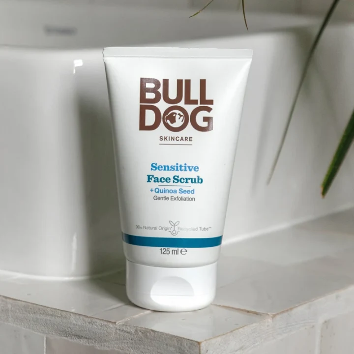 Bulldog Sensitive Face Scrub 125 ml Bulldog