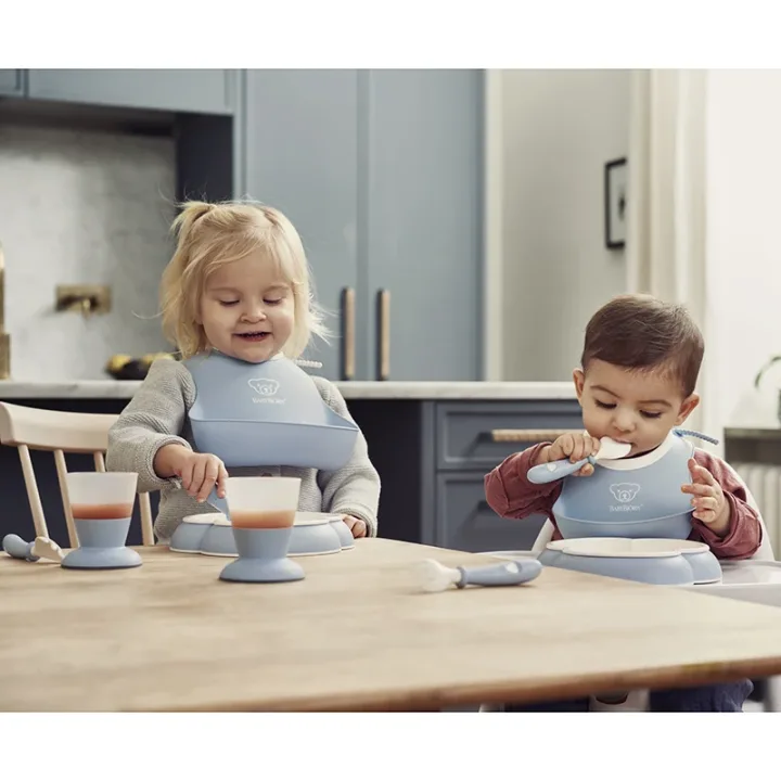 BabyBjörn Barntallrik Sked och Gaffel 2 set Blekblå Babybjörn