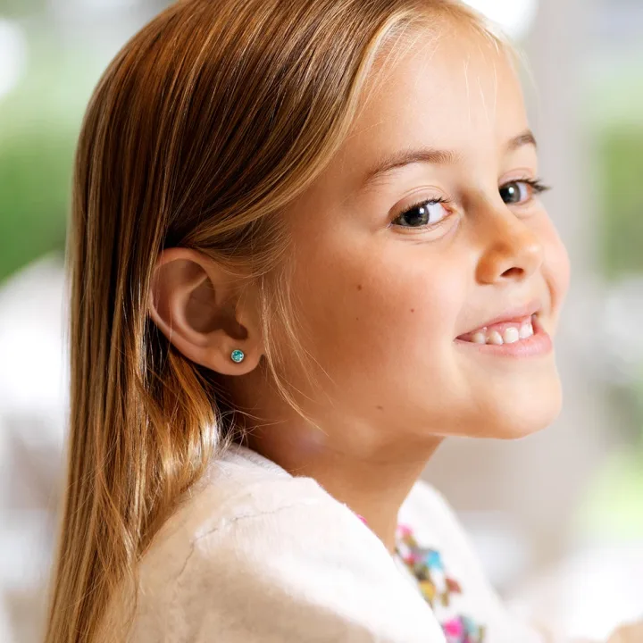 Blomdahl Örhängen Bezel Turquoise 5 mm Blomdahl