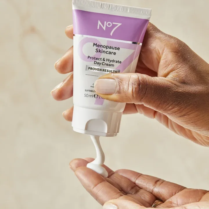 No7 Menopause Skincare Protect & Hydrate Day Cream SPF30 50 ml No7