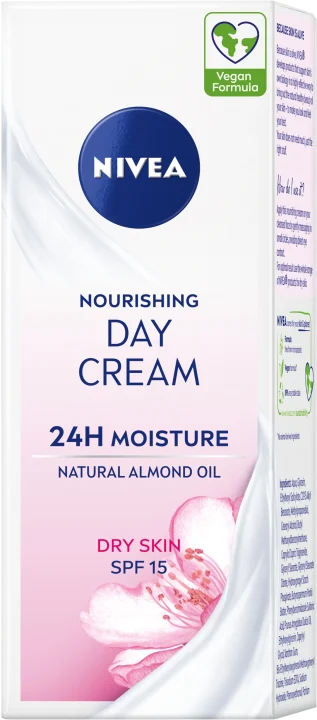 Nivea Nourishing Day Care SPF 15, 50 ml Nivea