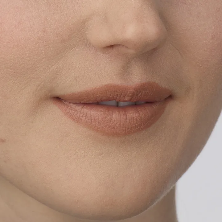 IsaDora Perfect Moisture Lipstick Refill 4g 223 Glossy Caramel IsaDora