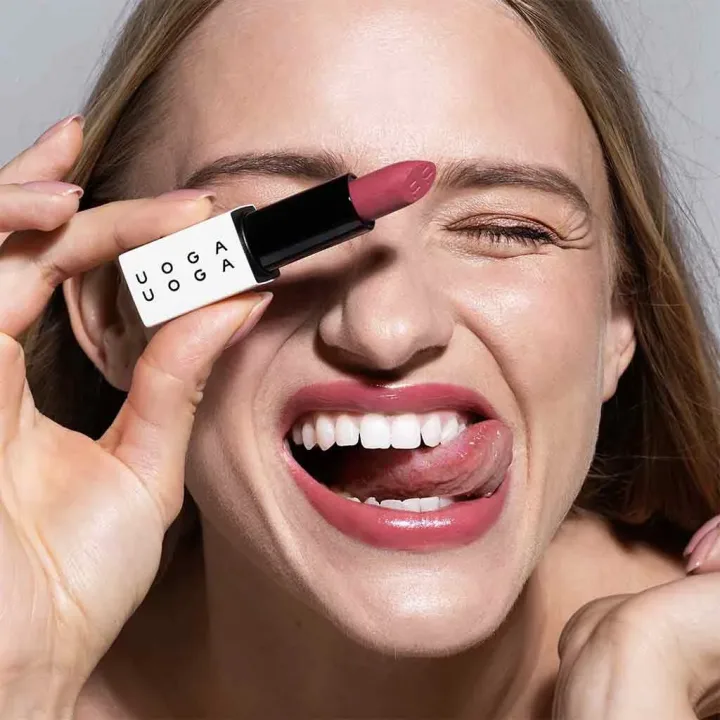 Uoga Uoga Nourishing Sheer Natural Lipstick 4 g Candyberry Uoga Uoga