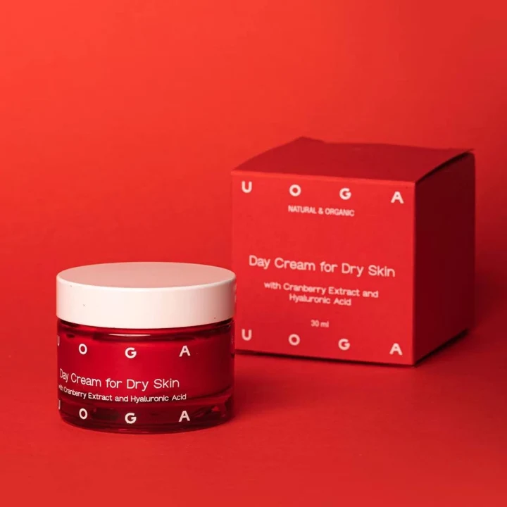 Uoga Uoga Day Cream For Dry And Normal Skin With Cranberry Extract And Hyaluronic Acid 30 ml Uoga Uoga