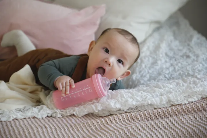 Twistshake Anti-Colic nappflaska 180 ml Pastell Rosa Twistshake