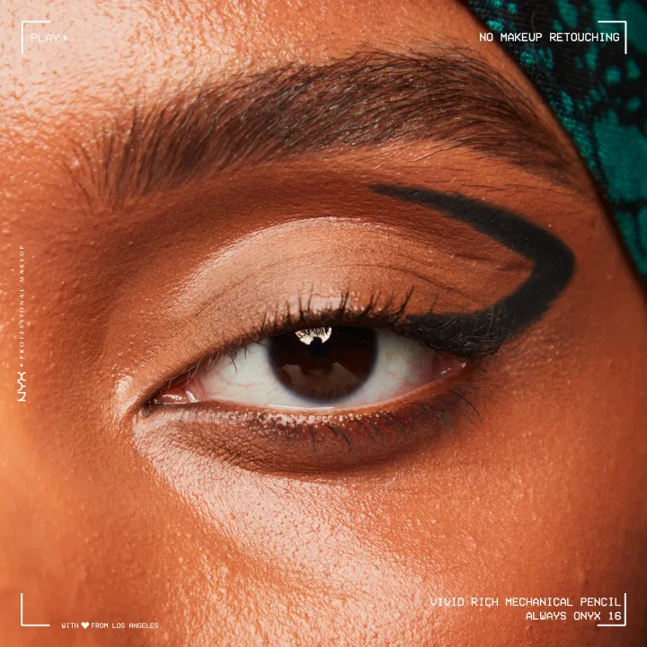 NYX Professional Makeup Vivid Rich Mechanical Liner 0,3 g 16 Always Onyx NYX Professional Makeup