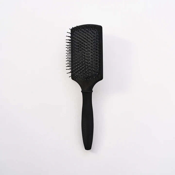 Björn Axén Paddle Brush For Medium & Long Hair Björn Axén