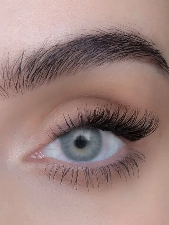 Sweed Tête à Tête Lösögonfransar 1 par Sweed