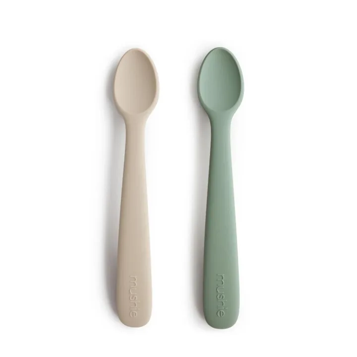 Mushie Silicone Feeding Spoons 2-pack Cambridge Blue/Shifting Sand Mushie