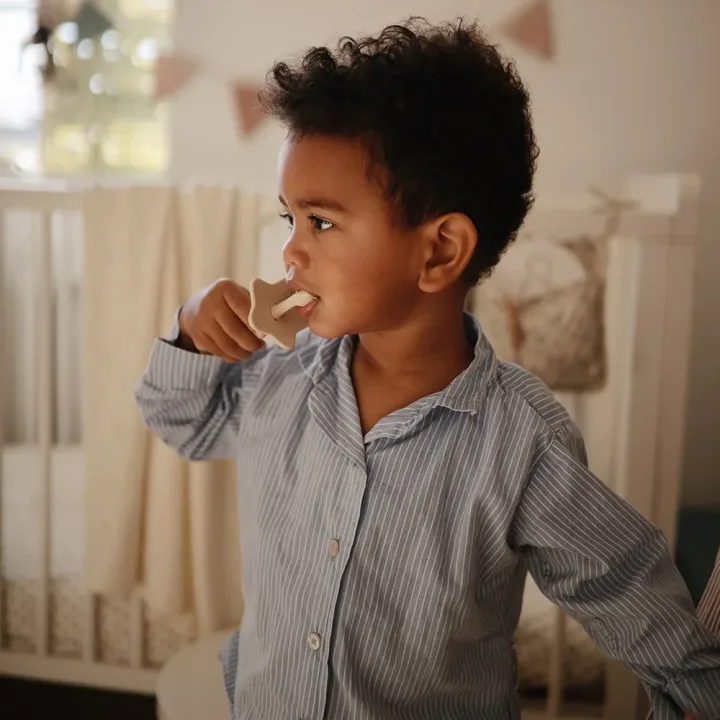 Mushie Star Training Toothbrush Shifting Sand Mushie