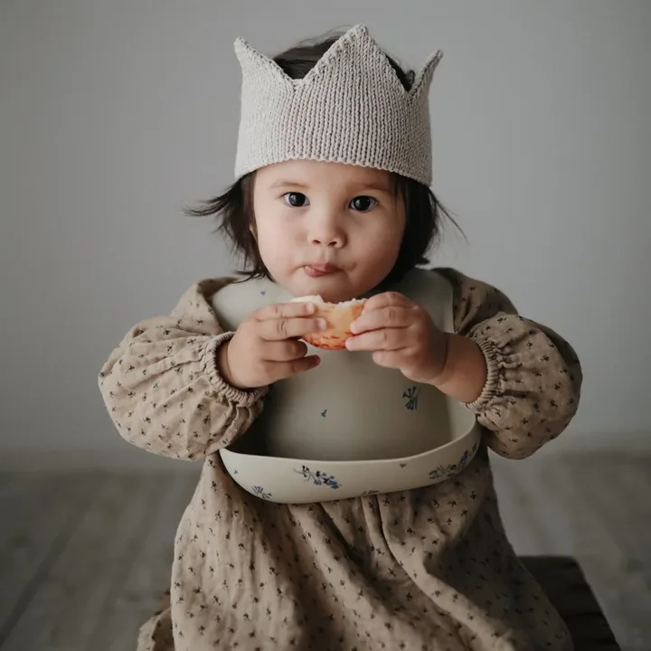 Mushie Silicone Bib Lilac Flowers Mushie