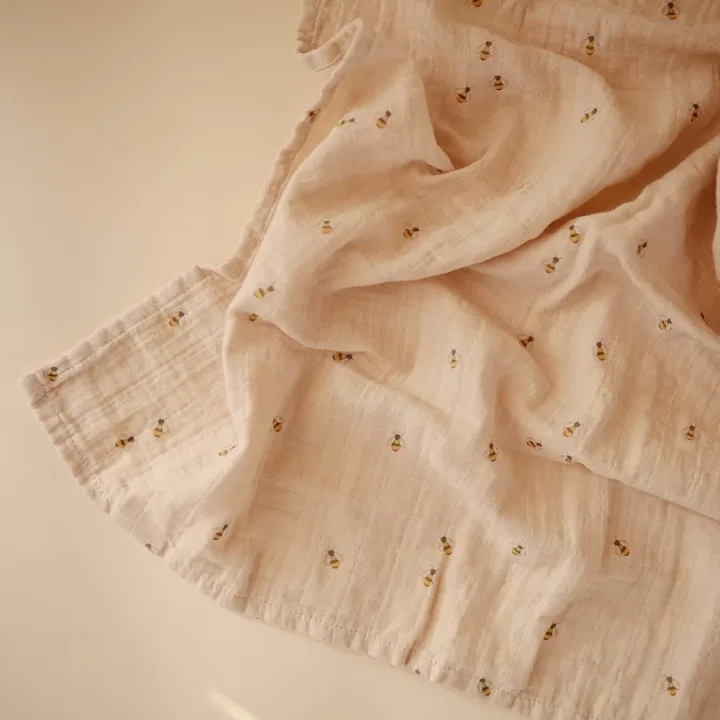 Mushie Muslin Swaddle Bees Mushie