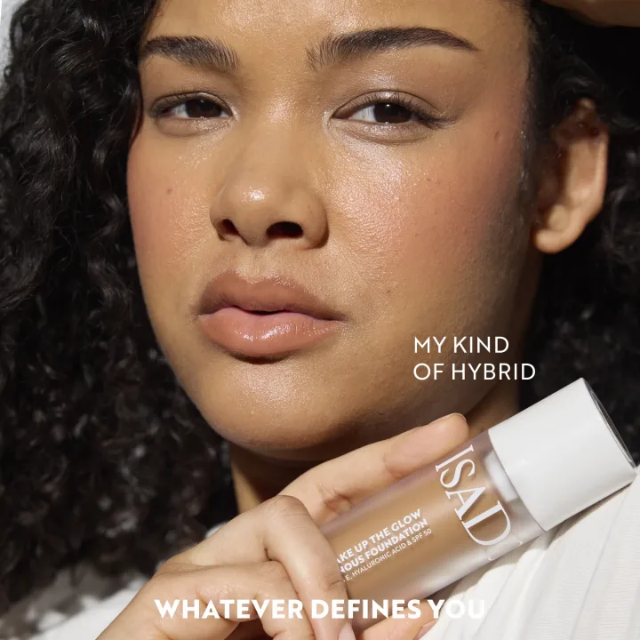 IsaDora Wake Up the Glow Luminous Foundation 30 ml 10N Neutral IsaDora