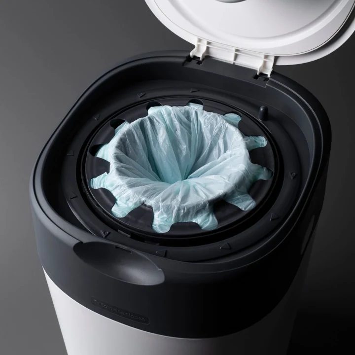 Tommee Tippee Sangenic Twist & Click Blöjhink + 6 Refill Tommee Tippee