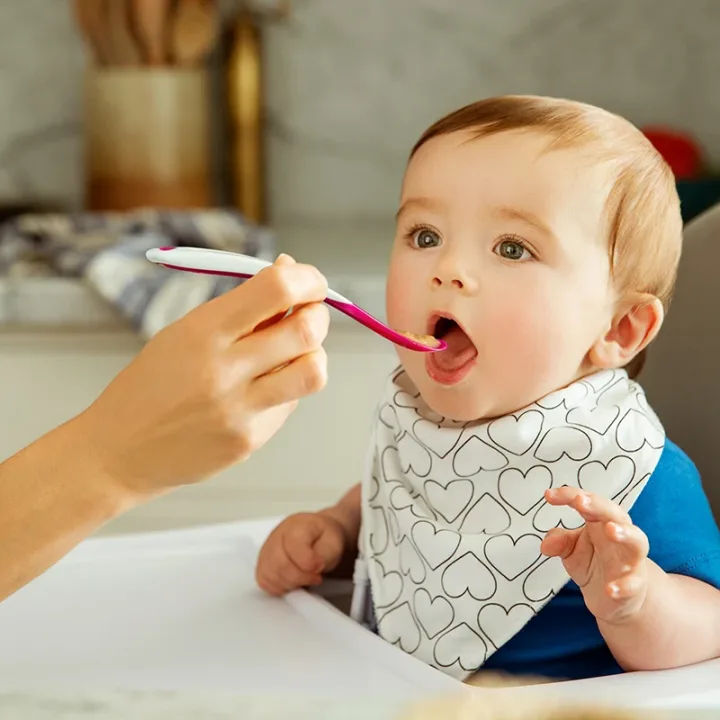 Munchkin White Hot Safety Spoons Barnsked 4-pack Munchkin