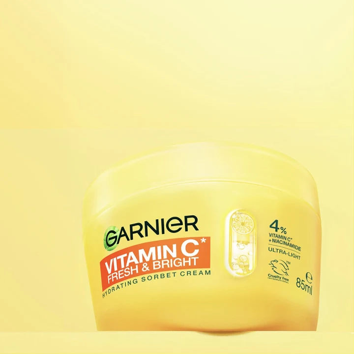 Garnier Vitamin C* Fresh & Bright Hydrating Sorbet Cream 85 ml Garnier